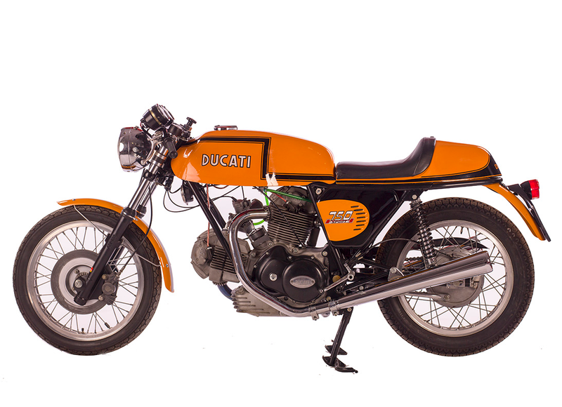 Illustration for article titled Vacant NYC Store Turned Into A Treasure Trove Of Beautiful Motorcycles